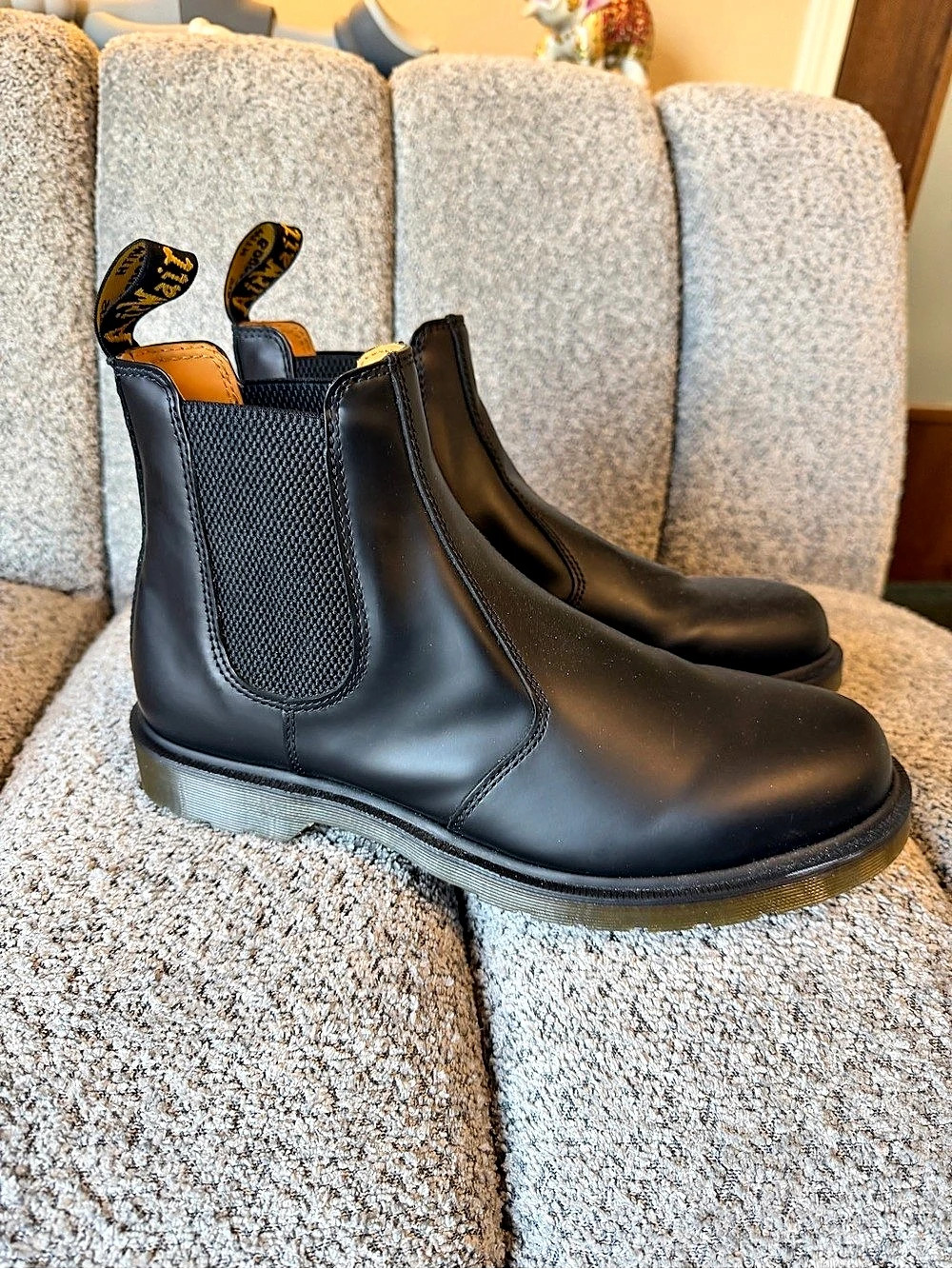 Dr. Martens 2976 Chelsea Boots Chelsea Boots in Black Like New